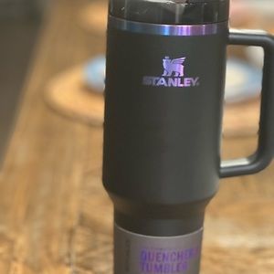 🖤Brand New Chroma Stanley from the actual Stanley Site. No scuffs or marks. 🦄